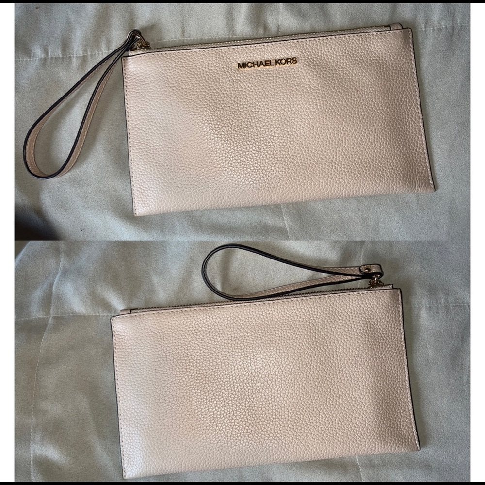 MK large beige wristlet